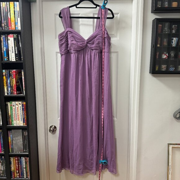 David's Bridal style F15633 long crinkle chiffon dress twist front lavender 20 - Picture 3 of 13